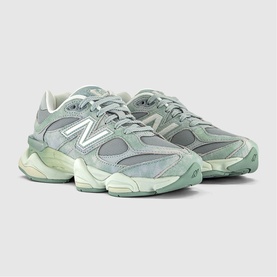 9060 Trainers
