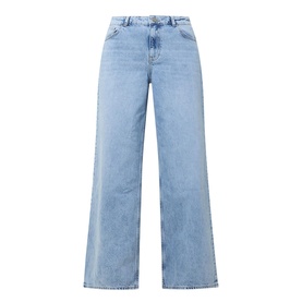 Low-Rise Wide Leg Jeans