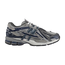 1906 Trainers