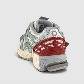 1906 Trainers