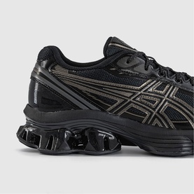 Gel-Kinetic Fluent Trainers