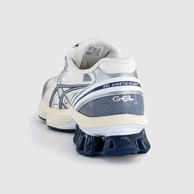 Gel-Kinetic Fluent Trainers