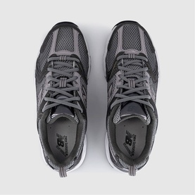 MR530 Trainers