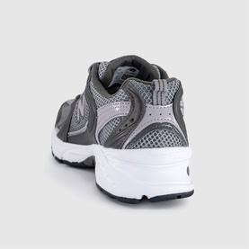 MR530 Trainers