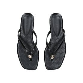 Maliyah Flat Sandals