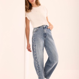 Floral Embroidery Jeans