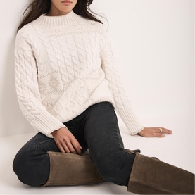 Embroidery Cable Knit Sweater