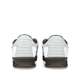 Slim Low Trainers