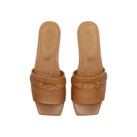 San Cuo Flat Sandals