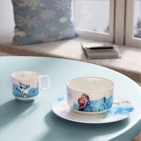 Villeroy & Boch Disney Frozen Children's 3-Piece Crockery Set in white porcelain, featuring Olaf and Anna motifs, with mug, bowl and plate