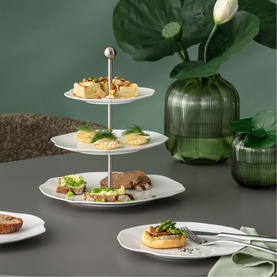 Pura Cake Stand