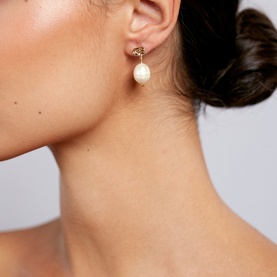 Under The Sun Drop Pearl Earrings