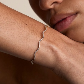 Scalloped Tennis Chain Bracelet