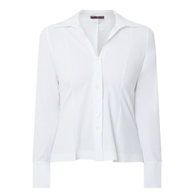 HIGH Behave Slim Shirt in white with folded collar, V-neckline, mother-of-pearl buttons, long fitted sleeves and raw-cut hem