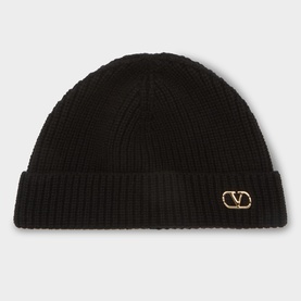 V-Logo Rib Knit Beanie Hat