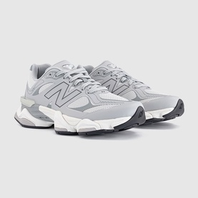 9060 Trainers