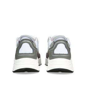 Pulse Runner Trainers