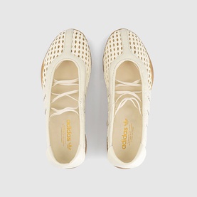 Taekwondo Mei Ballet Flats