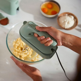 Go Quickmix HandMixer Green