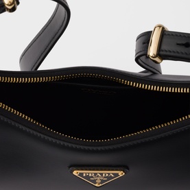 Arqu&eacute; Small Leather Shoulder Bag
