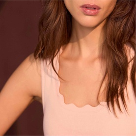 Scallop Trim Vest