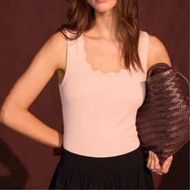 Scallop Trim Vest