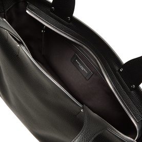 Gianni Chiarini black leather tote bag interior view, showing zip pocket, fabric lining and top zip fastening