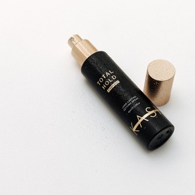 Total Hold Setting Spray