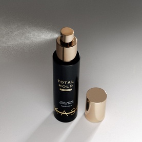 Total Hold Setting Spray