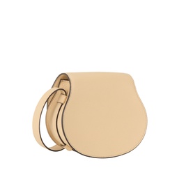 Chlo&eacute; Marcie Small Saddle Crossbody Bag in Petal Beige grained leather with gold-toned loop fastening and adjustable strap
