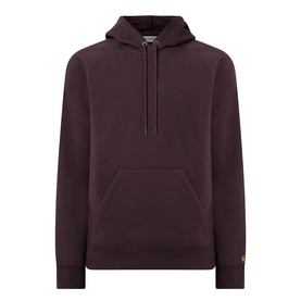 Carhartt hoodie in Palisande/Gold, pullover style with kangaroo pocket, drawstring hood, and small gold logo badge at hem.