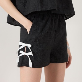Elin Bow Appliqu&eacute; Shorts