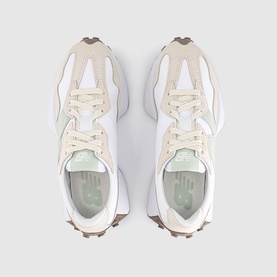 327 Trainers