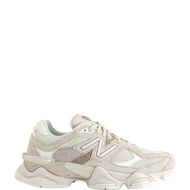 9060 Trainers