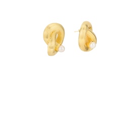Daisy Jewellery Polly Ties The Knot Pearl Studs in 18ct gold plate, sculptural knot design with pearl accent