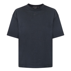 Robyn Lynch Eire Logo T-Shirt in off black, round neck, short sleeves, subtle logo patch, straight hem, 100% cotton.
