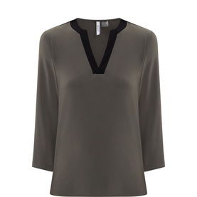 Contrast Neckline Top