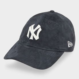 New York Yankees Logo MLB Suede Cap