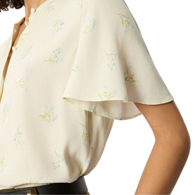Floral Button Blouse