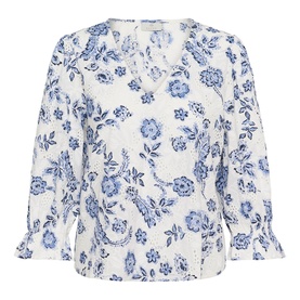 Kaffe blouse in Chalk Midnight Flower, white with blue floral print, V-neck, three-quarter sleeves with frill cuffs