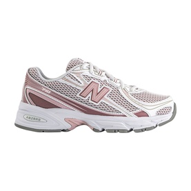 740 V2 Trainers