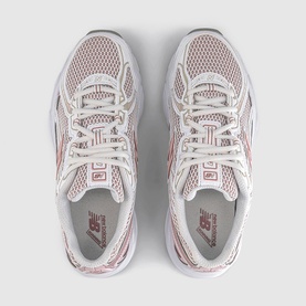 740 V2 Trainers