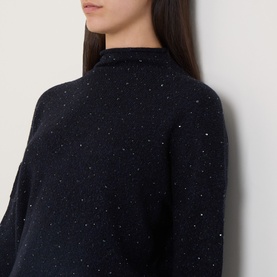 Model wearing Luisa Cerano Winter Navy speckled knit jumper with mock neck and relaxed fit, crafted in wool blend fabric.