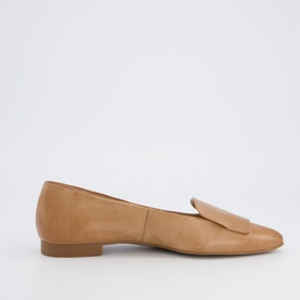 Paul Green beige leather loafer with square buckle detail, flat sole, side profile view.