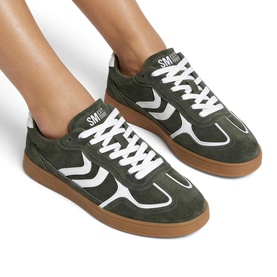 Carson Trainers