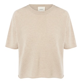 Lisa Yang sand cashmere knit T-shirt with boxy fit, short sleeves, and crew neck, in a neutral beige tone
