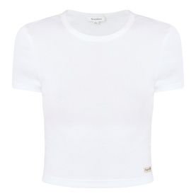 Sporty and Rich Signature Logo Rib Baby T-Shirt in white, ribbed cotton, round neck, short sleeves, cropped length, gold logo tab hem