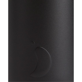 Chillys Water Bottle in Onyx black, close-up showing embossed logo detail on matte finish cylindrical body