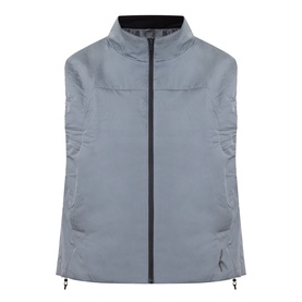 On Running silver performance gilet with zip front, funnel collar, and side pockets. Lightweight padded construction.