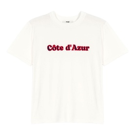Maje white T-shirt with red C&ocirc;te d'Azur slogan print, crew neck and short sleeves